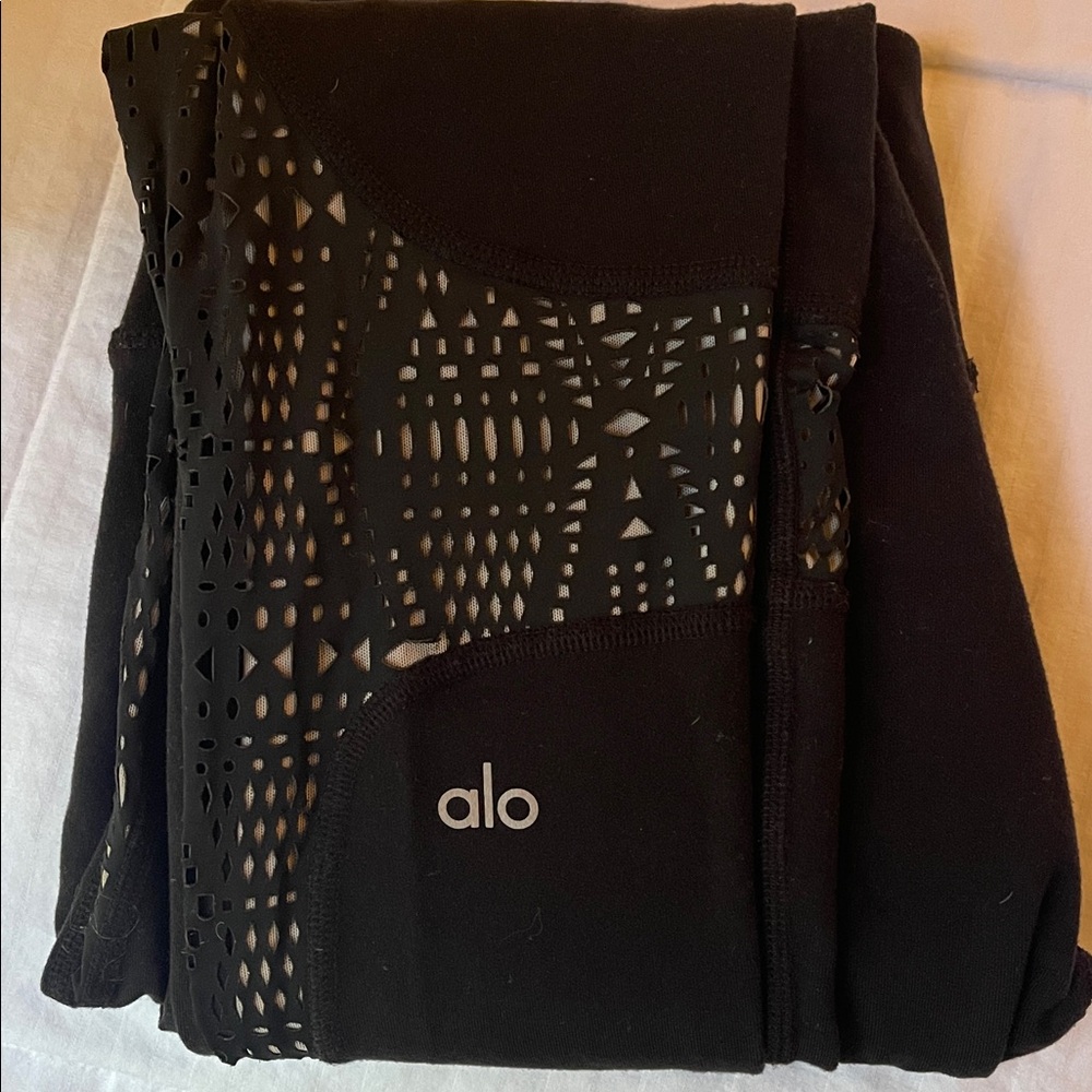 ALO Yoga Black Leggings with Mesh Detail